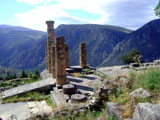 Delfi, Il tempio di Apollo